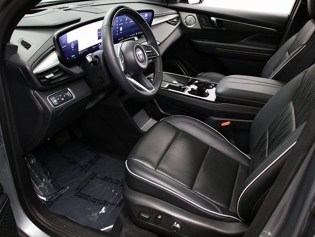 Certified 2025 Buick Enclave Avenir w/ Super Cruise Package image 10