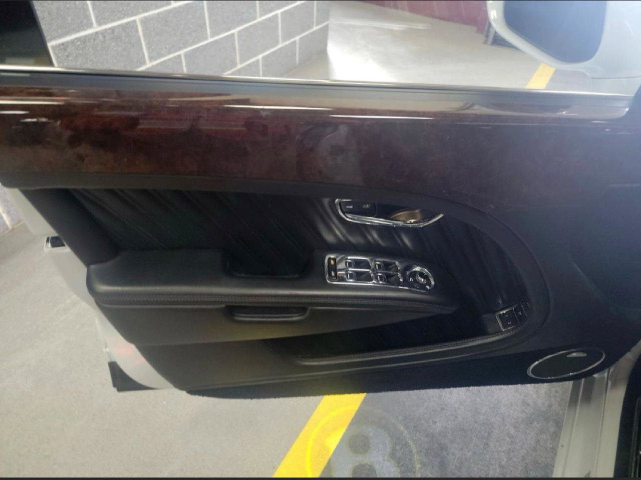 Used 2019 Bentley Mulsanne image 13