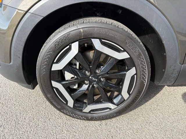 Used 2025 Kia Telluride S FWD image 13