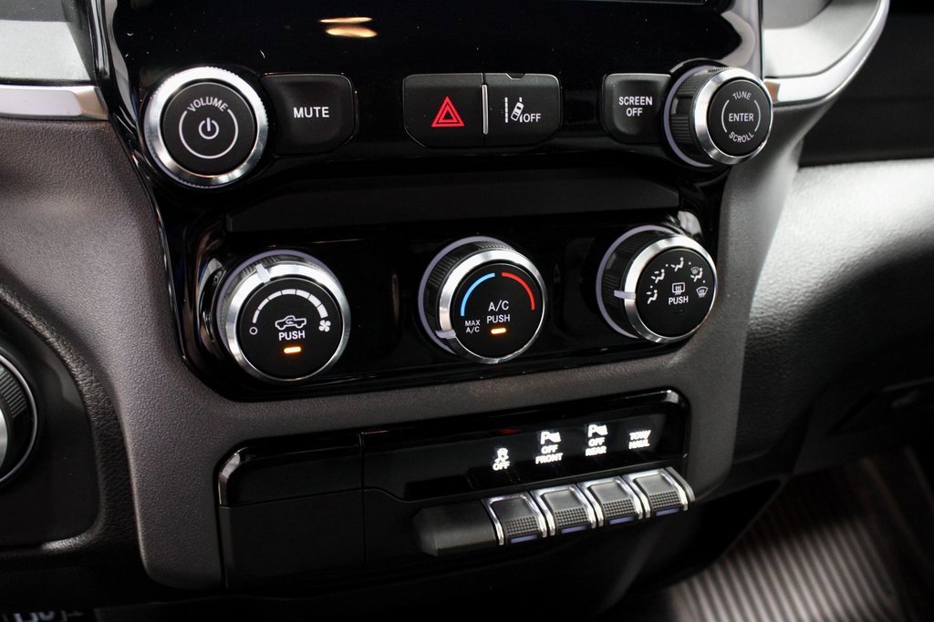 Used 2025 RAM 1500 Big Horn image 32