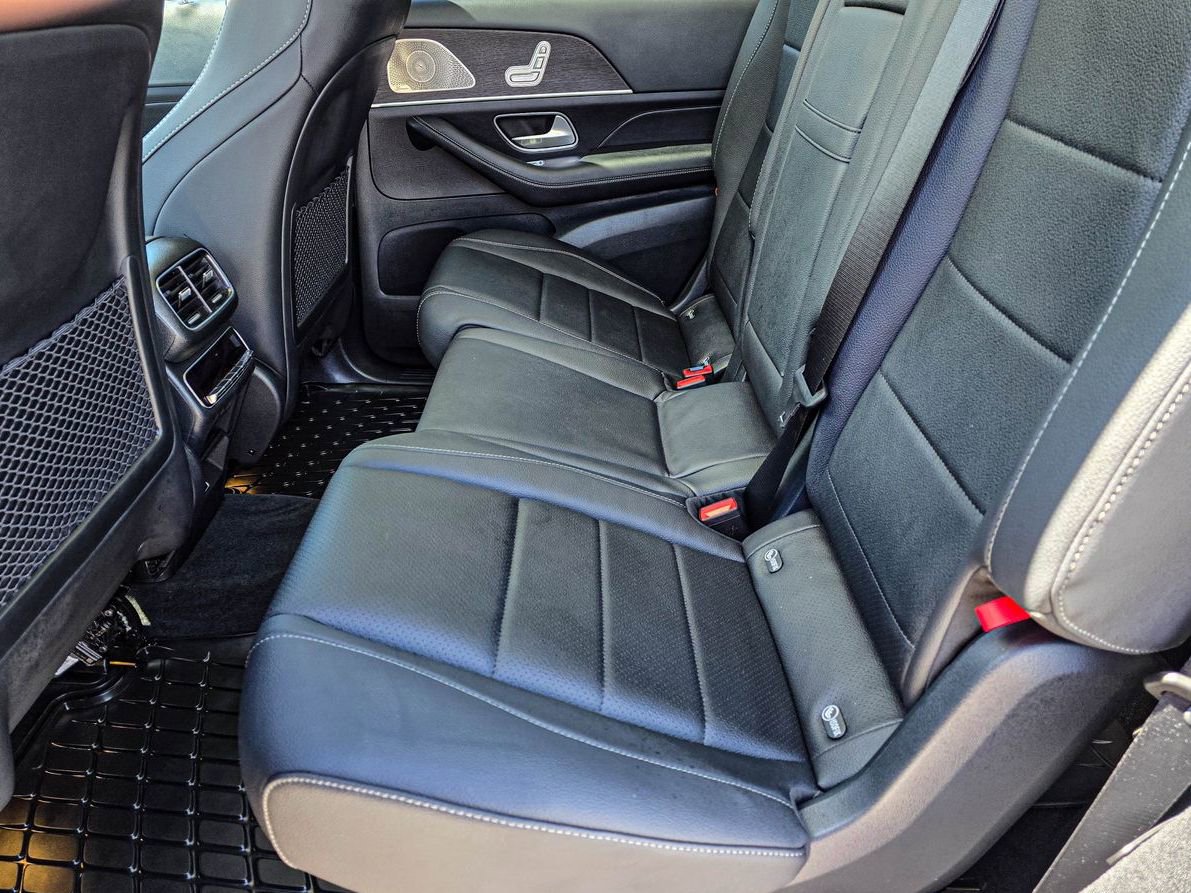 New 2026 Mercedes-Benz GLS 450 4MATIC image 32
