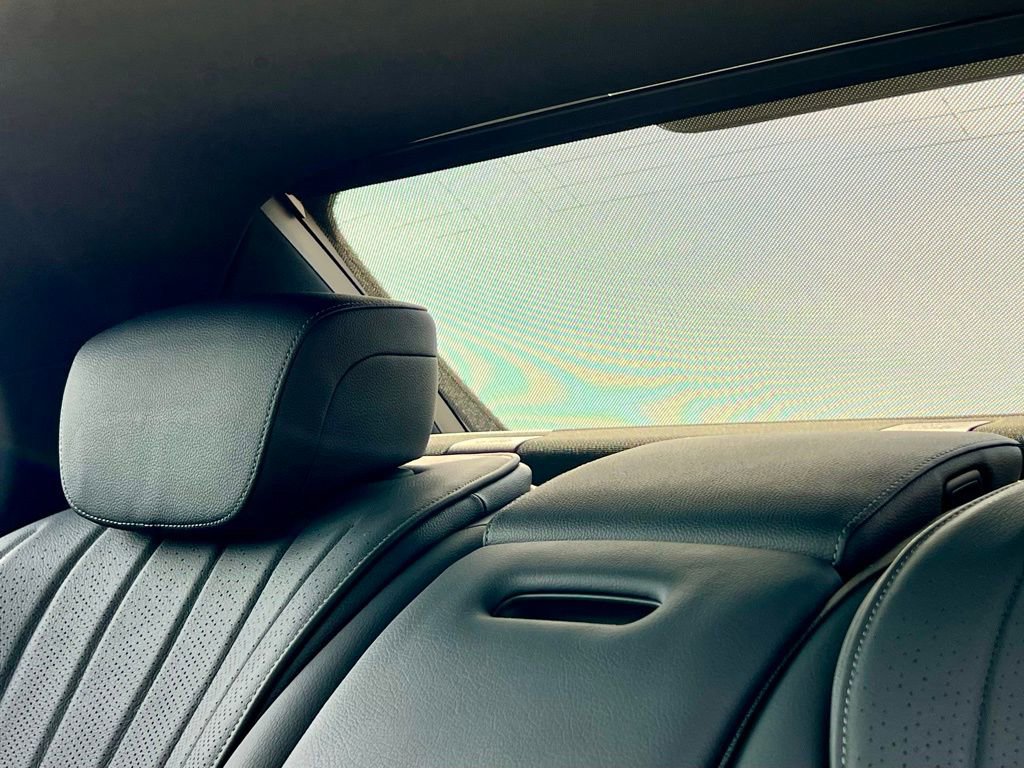 Certified 2022 Mercedes-Benz S 500 4MATIC image 21
