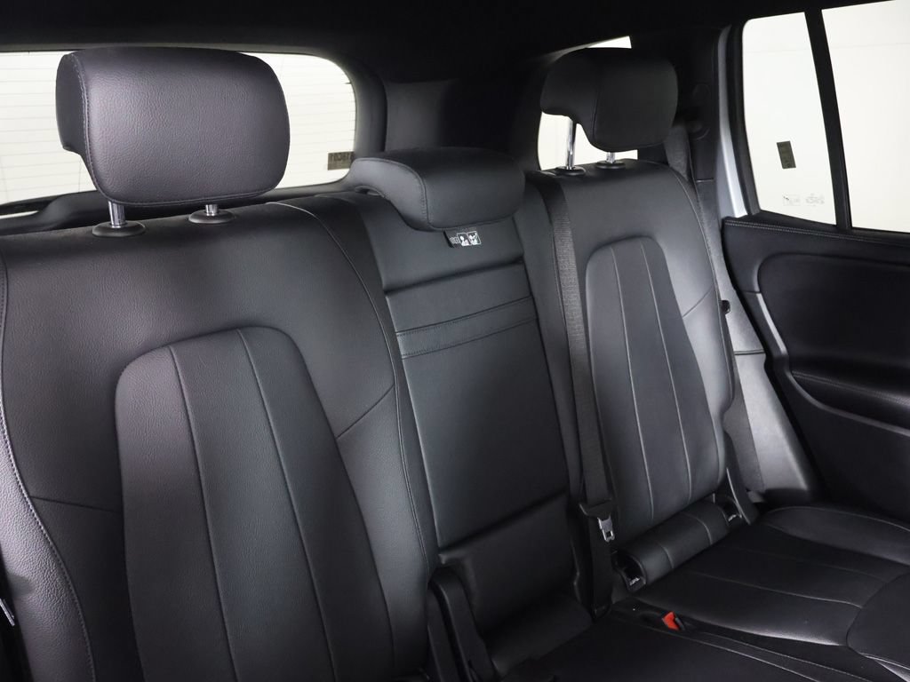 Used 2023 Mercedes-Benz GLB 250 4MATIC w/ Premium Package image 32