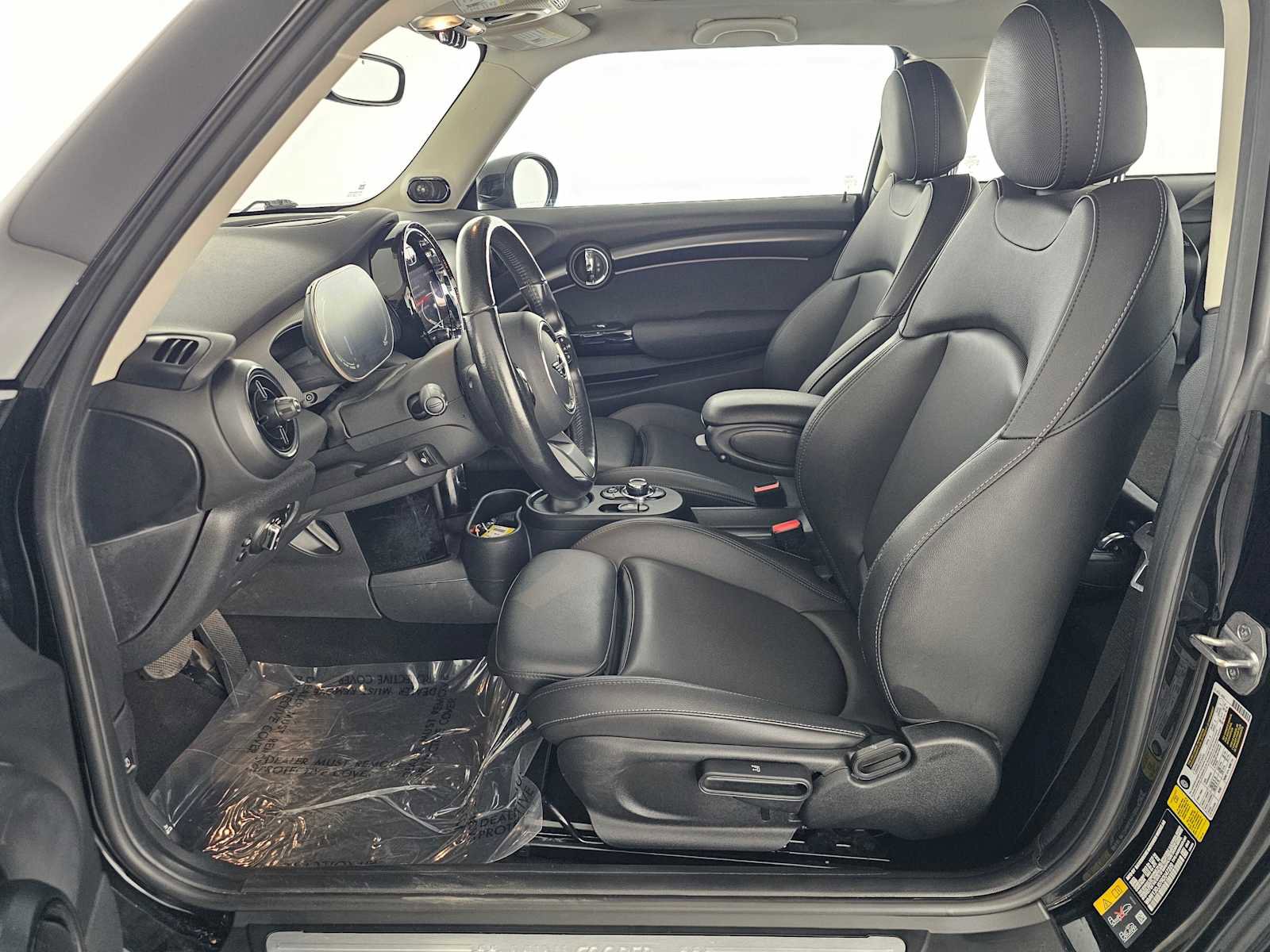 Used 2024 MINI Cooper SE FWD image 18