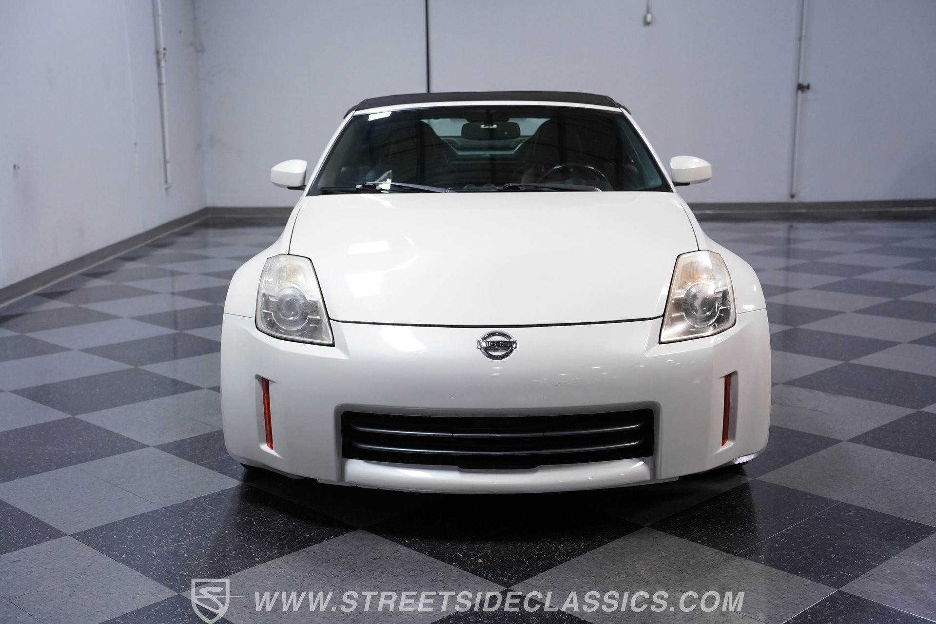 Used 2007 Nissan 350Z Touring RWD image 15