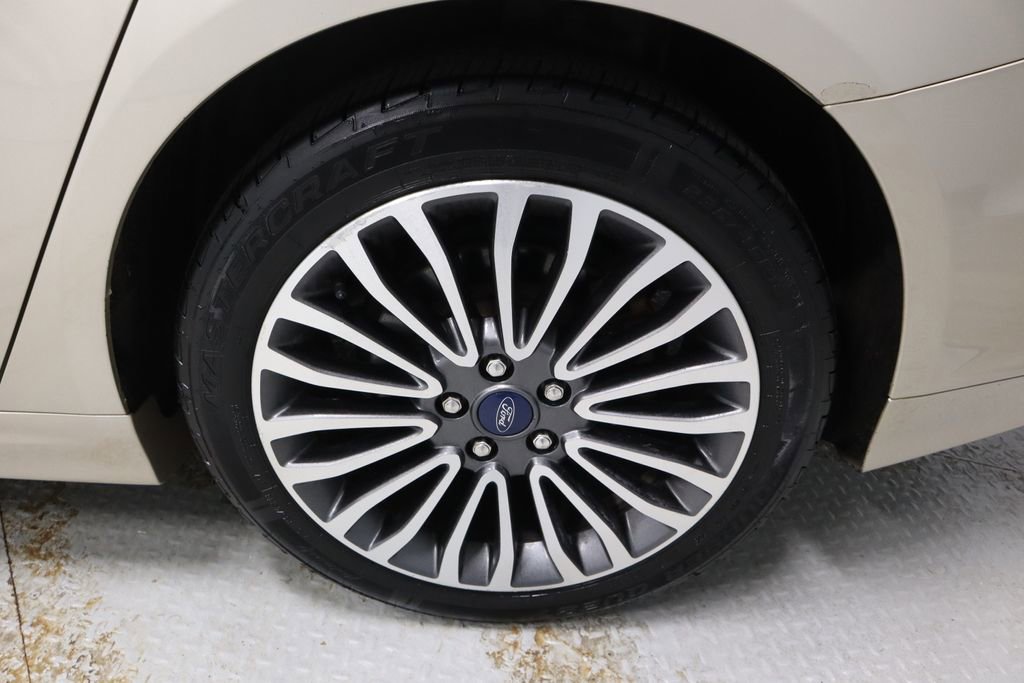 Used 2018 Ford Fusion Titanium image 21