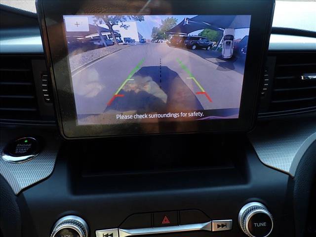 Used 2020 Ford Explorer XLT AWD/4WD image 22