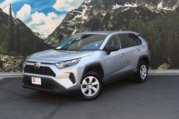 Certified 2024 Toyota RAV4 LE AWD/4WD image 6