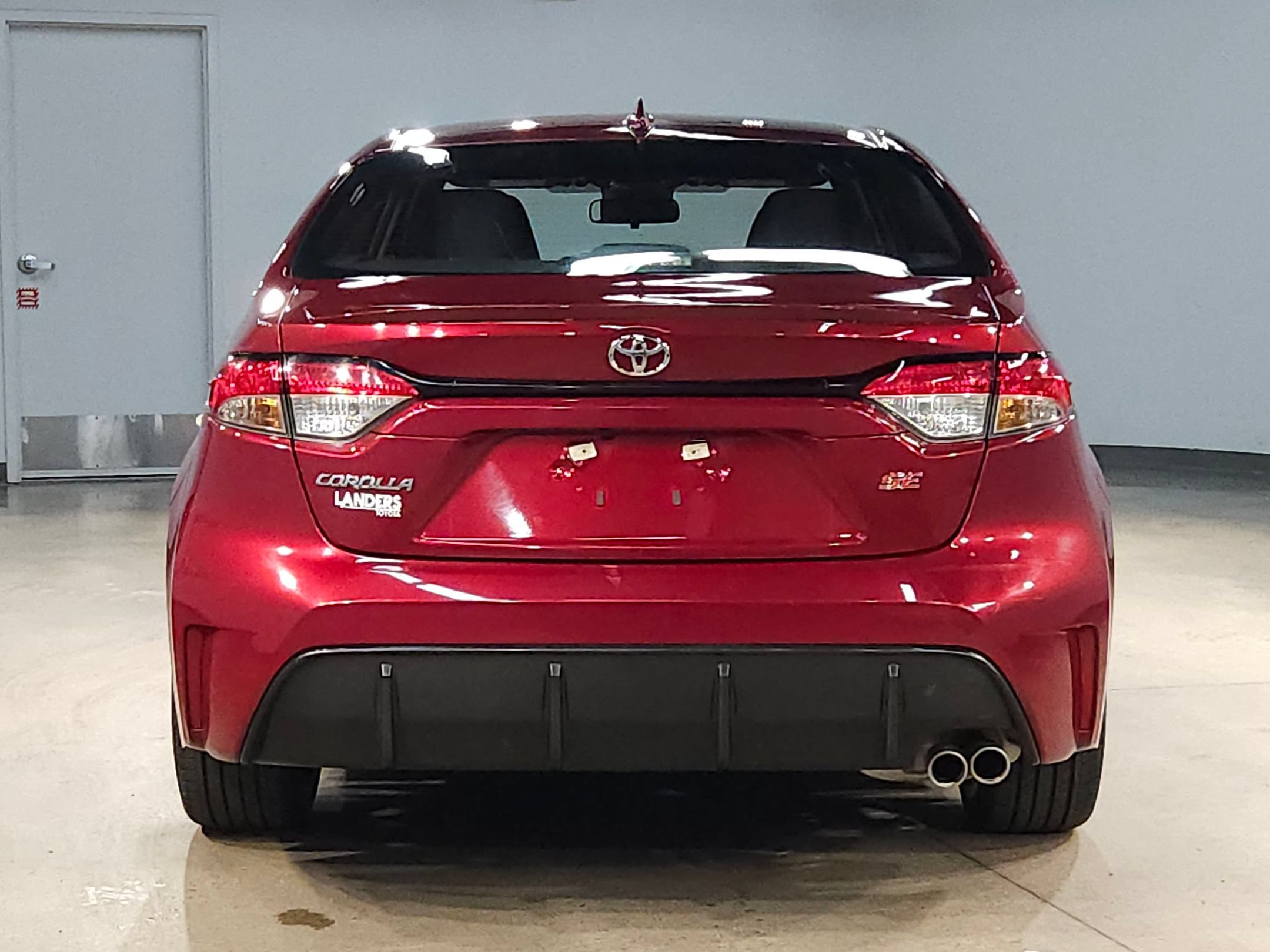 Used 2025 Toyota Corolla SE FWD image 6