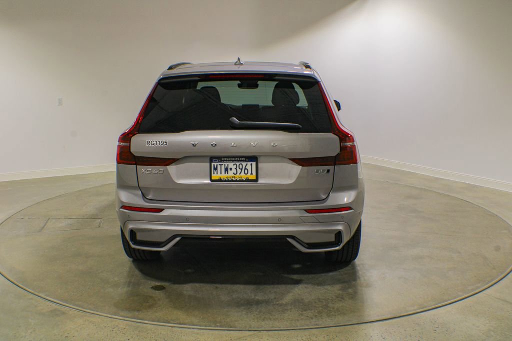 Used 2026 Volvo XC60 B5 Plus w/ Climate Package AWD/4WD image 4