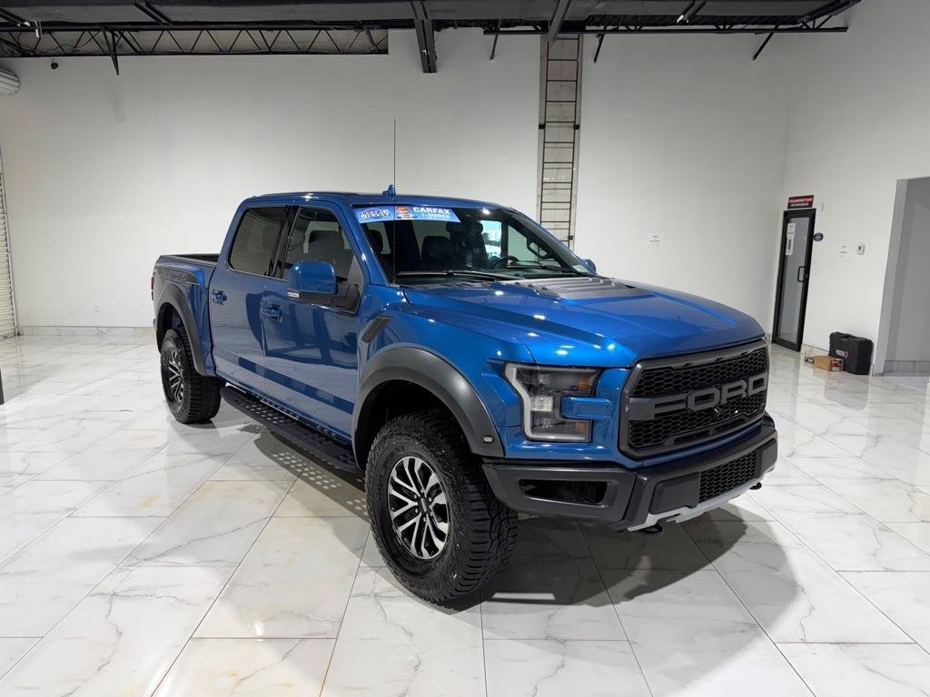 Used 2019 Ford F150 Raptor w/ Equipment Group 802A Luxury AWD/4WD image 3