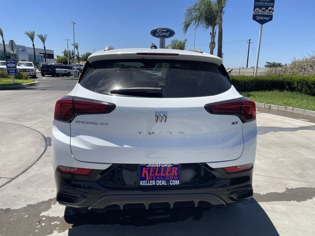 Used 2024 Buick Encore GX Sport Touring FWD image 7