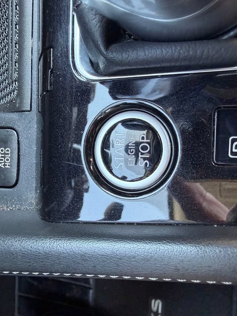 Used 2024 Nissan Kicks SV FWD image 9