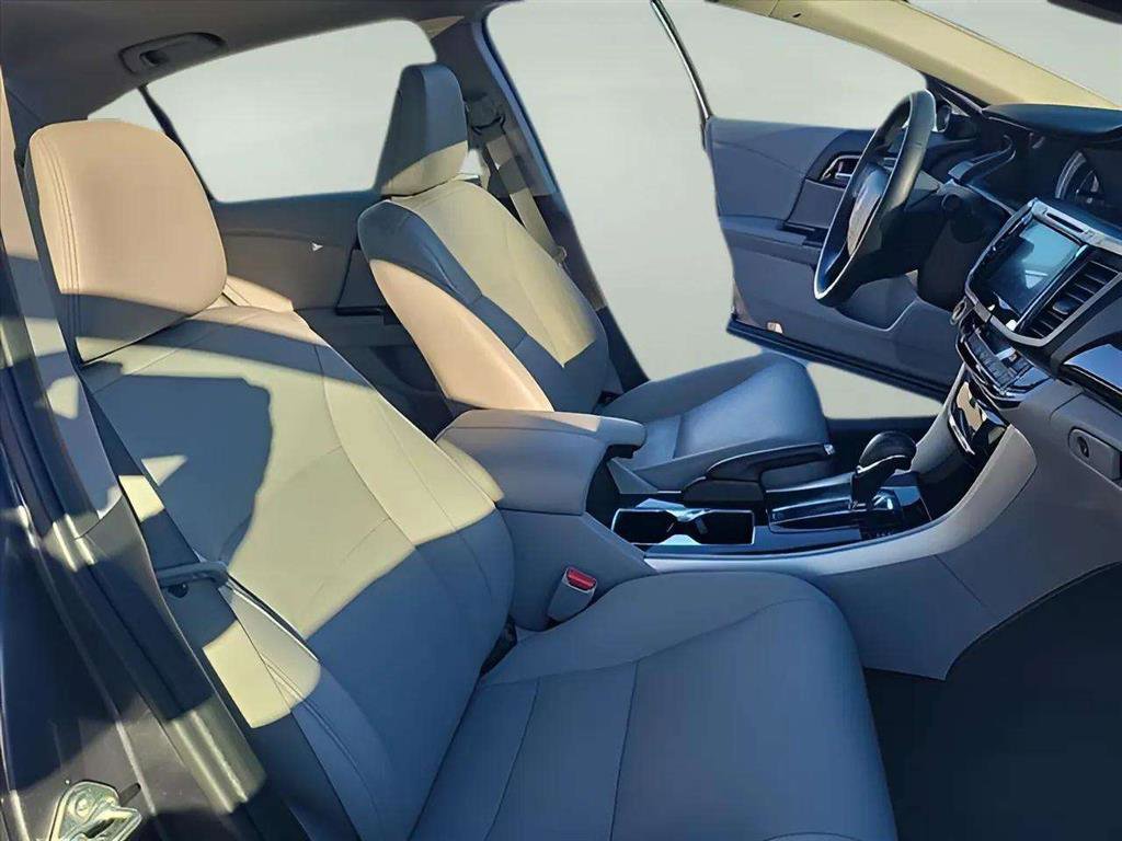 Used 2017 Honda Accord EX-L image 21