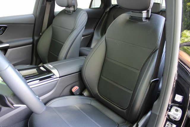 Used 2024 Mercedes-Benz GLC 300 image 10