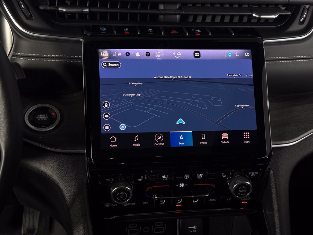 Certified 2022 Jeep Grand Cherokee Overland w/ Advanced Protech Group III AWD/4WD image 18
