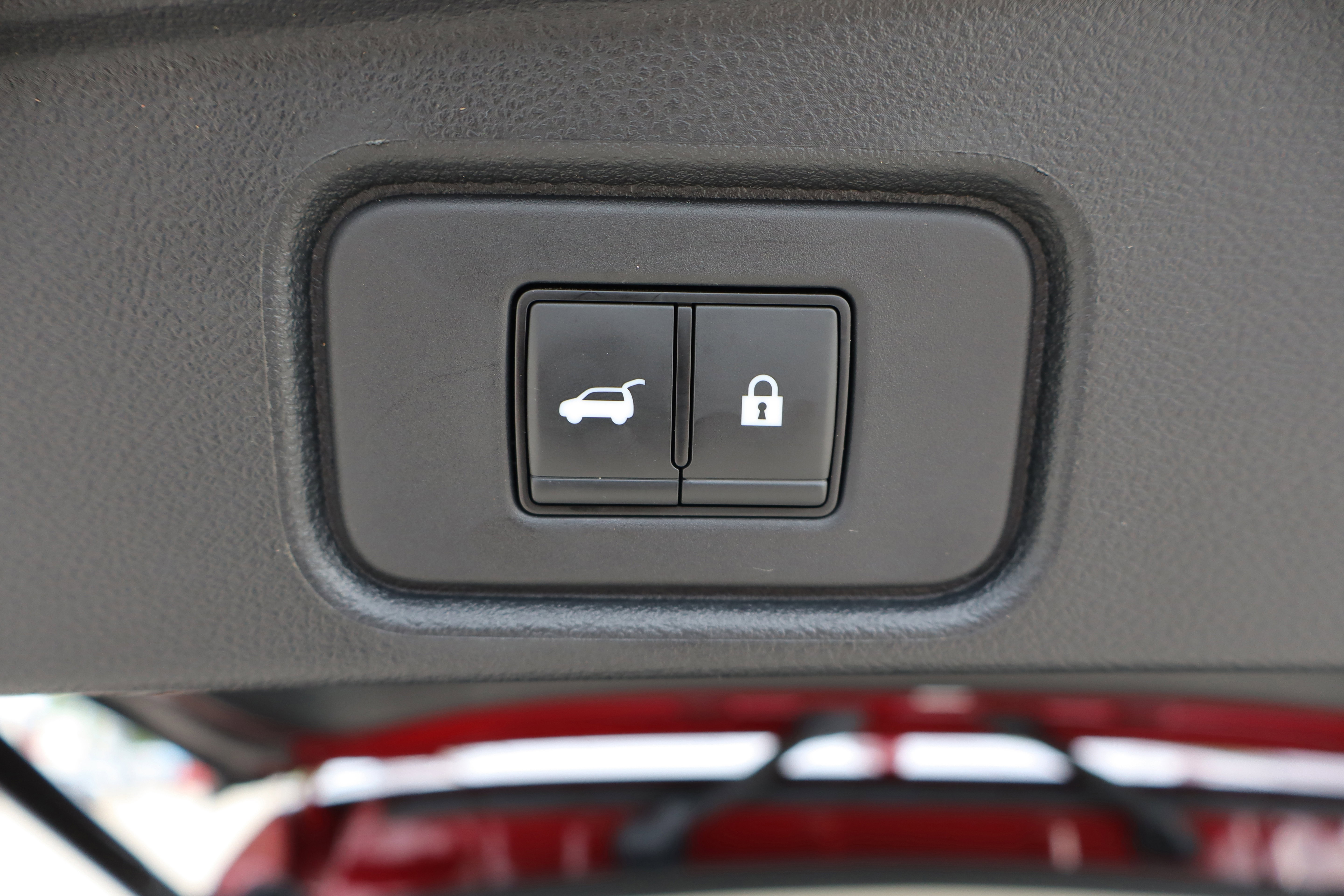 Used 2023 Nissan Pathfinder SL AWD/4WD image 30
