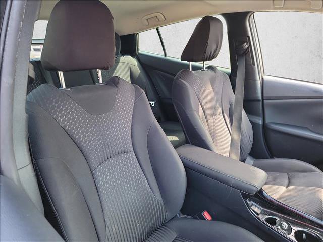 Used 2017 Toyota Prius Three FWD image 11