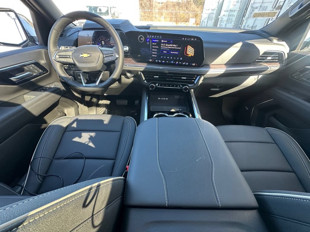 New 2026 Chevrolet Suburban Premier AWD/4WD image 26