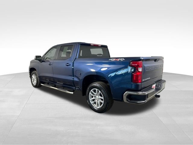 Used 2022 Chevrolet Silverado 1500 LT AWD/4WD image 4