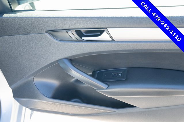 Used 2015 Volkswagen Passat 1.8T FWD image 43