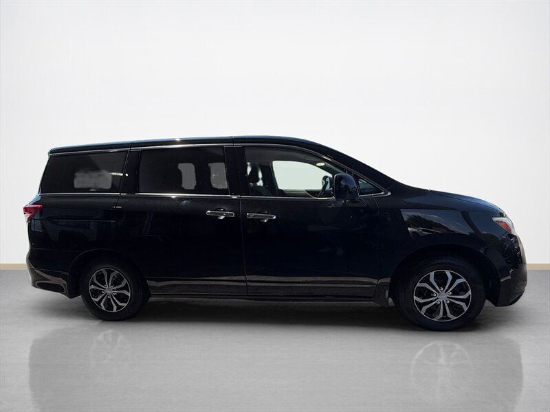Used 2015 Nissan Quest S FWD image 2