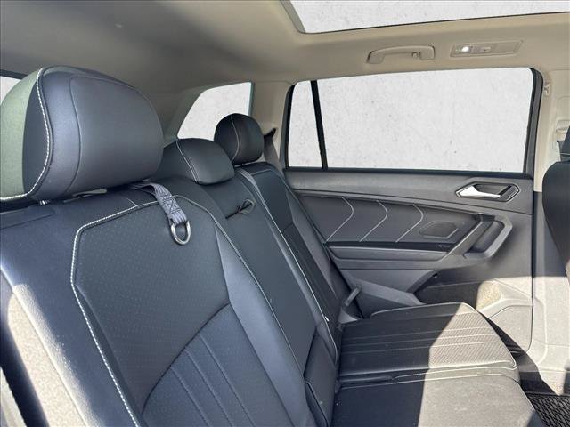Used 2023 Volkswagen Tiguan SE FWD image 19