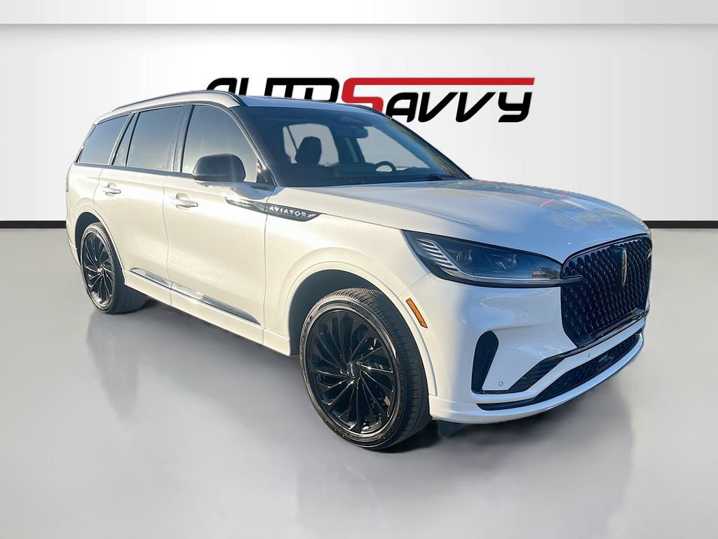 Used 2025 Lincoln Aviator Reserve w/ Jet Appearance Package AWD/4WD image 1