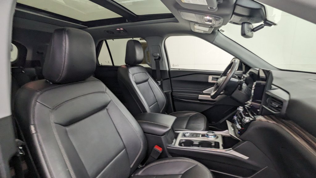 Certified 2024 Ford Explorer Limited w/ Limited Technology Package AWD/4WD image 42