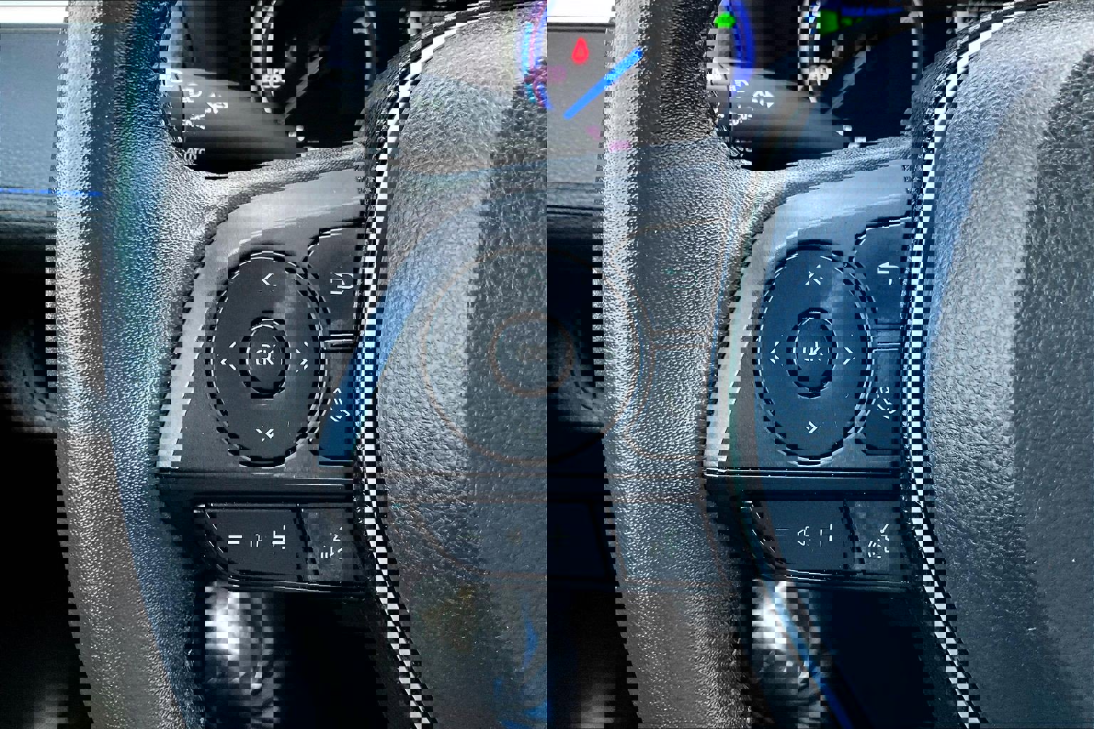 Used 2024 Toyota RAV4 XSE image 17