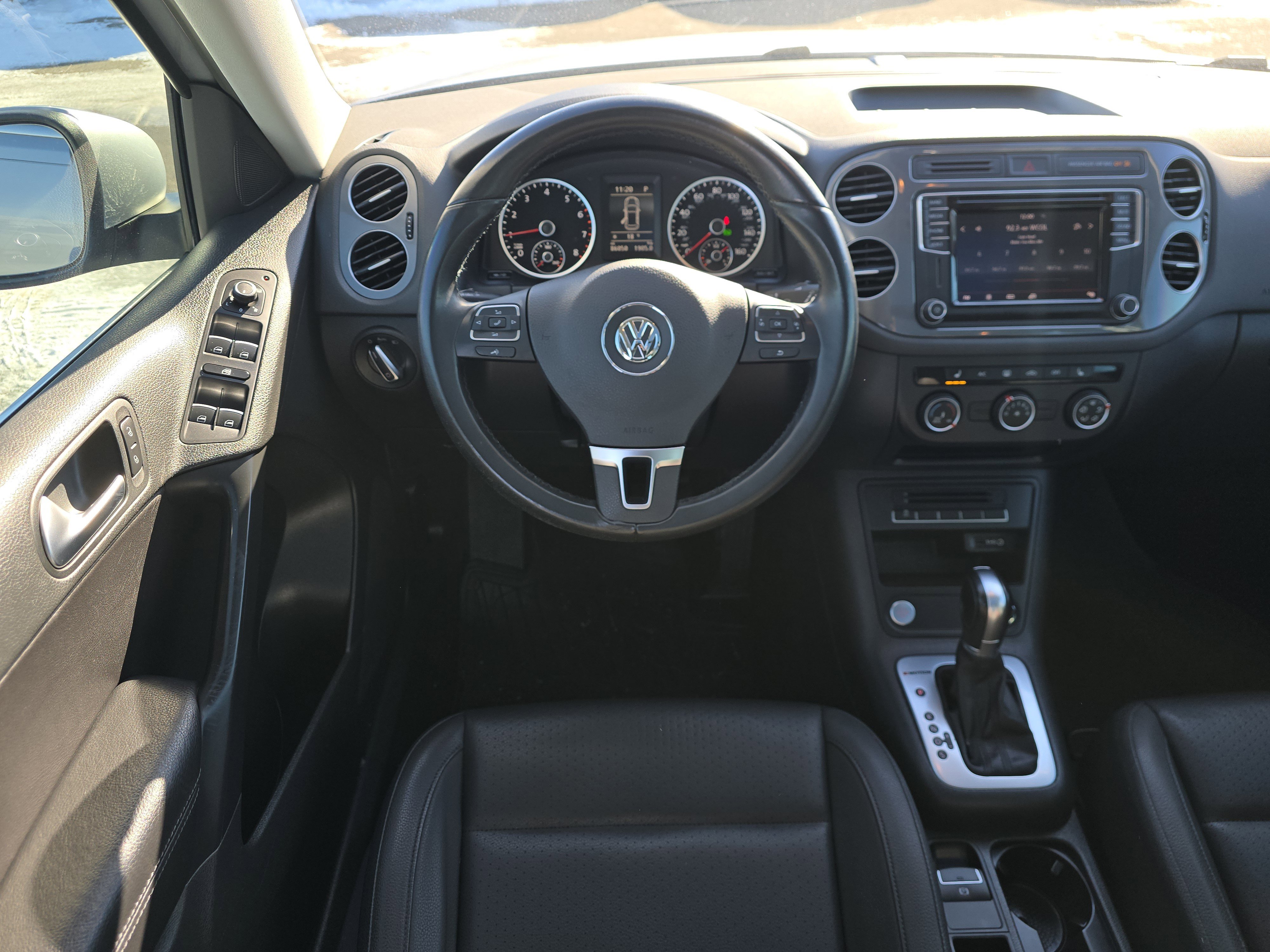 Used 2017 Volkswagen Tiguan Wolfsburg Edition image 22