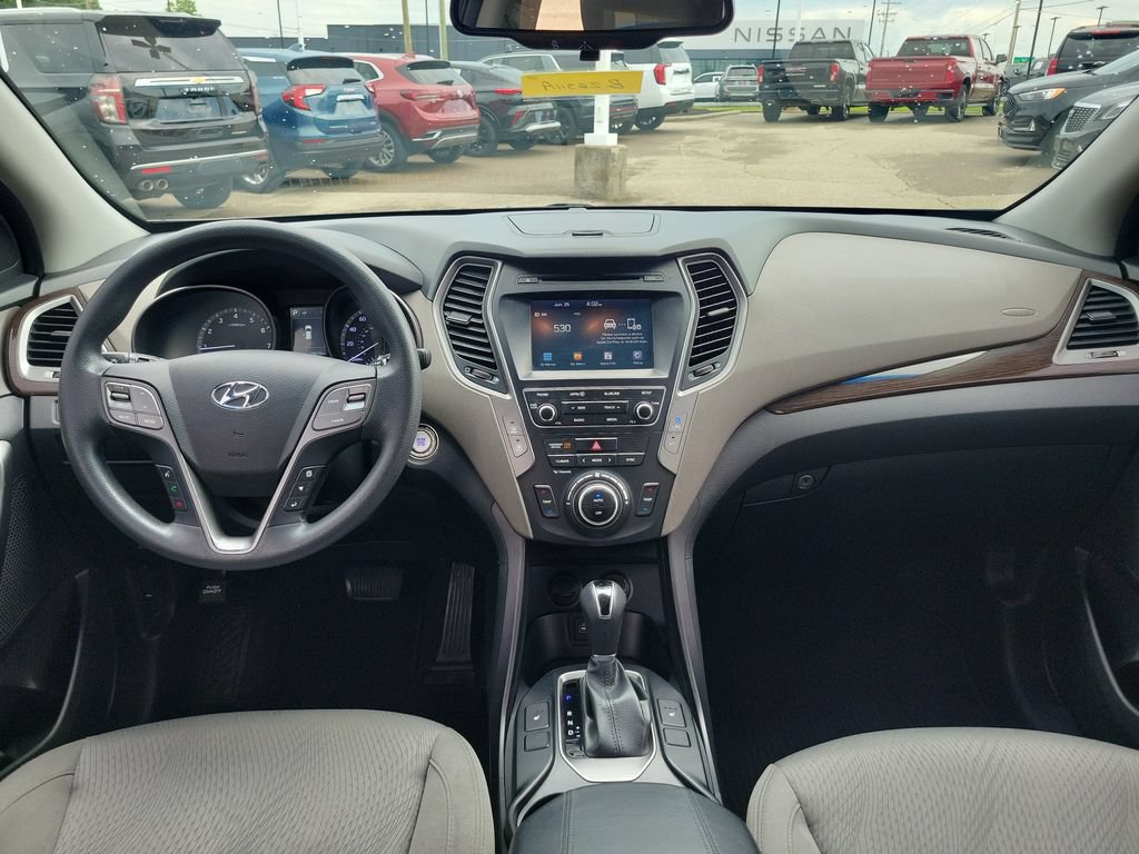 Used 2018 Hyundai Santa Fe Sport w/ 2.4L Value Package 02 FWD image 10
