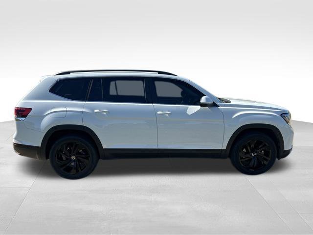 Used 2023 Volkswagen Atlas SE w/ Black Wheel Package AWD/4WD image 2