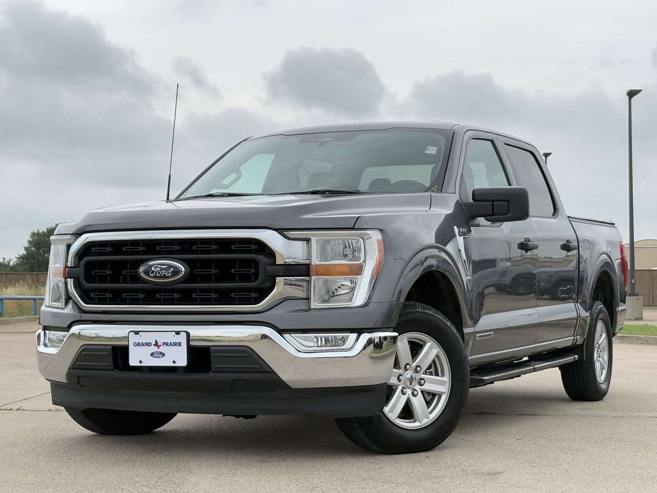 Used 2022 Ford F150 XLT w/ Equipment Group 301A Mid RWD image 1