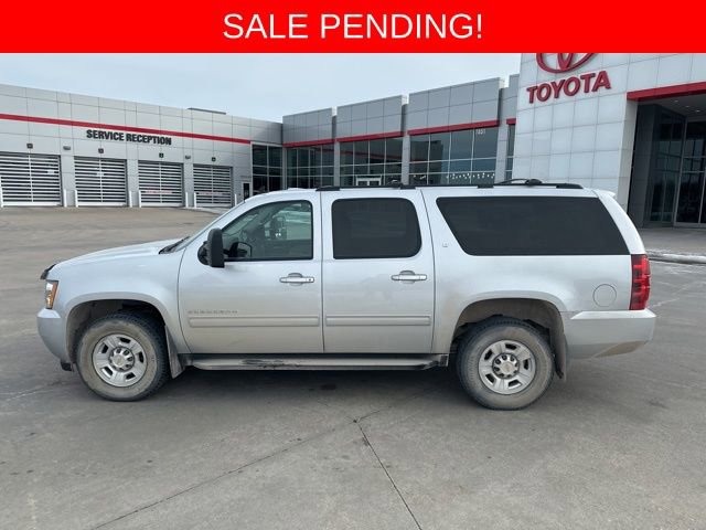 Used 2013 Chevrolet Suburban 2500 LT w/ Luxury Package image 6
