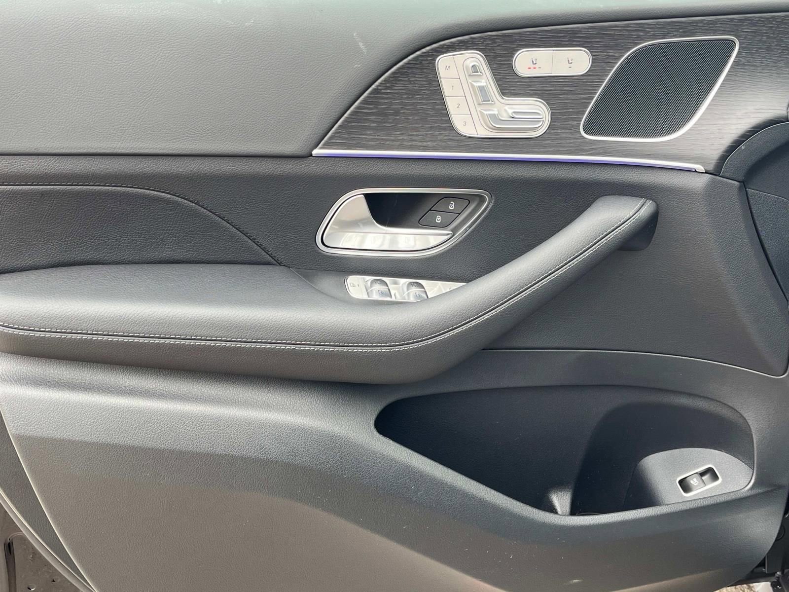 Used 2025 Mercedes-Benz GLE 350 4MATIC image 18