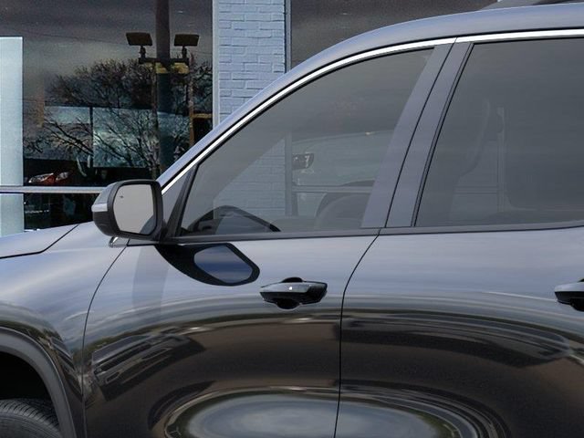 New 2027 Chevrolet Traverse LT w/ Driver Confidence Package FWD image 12