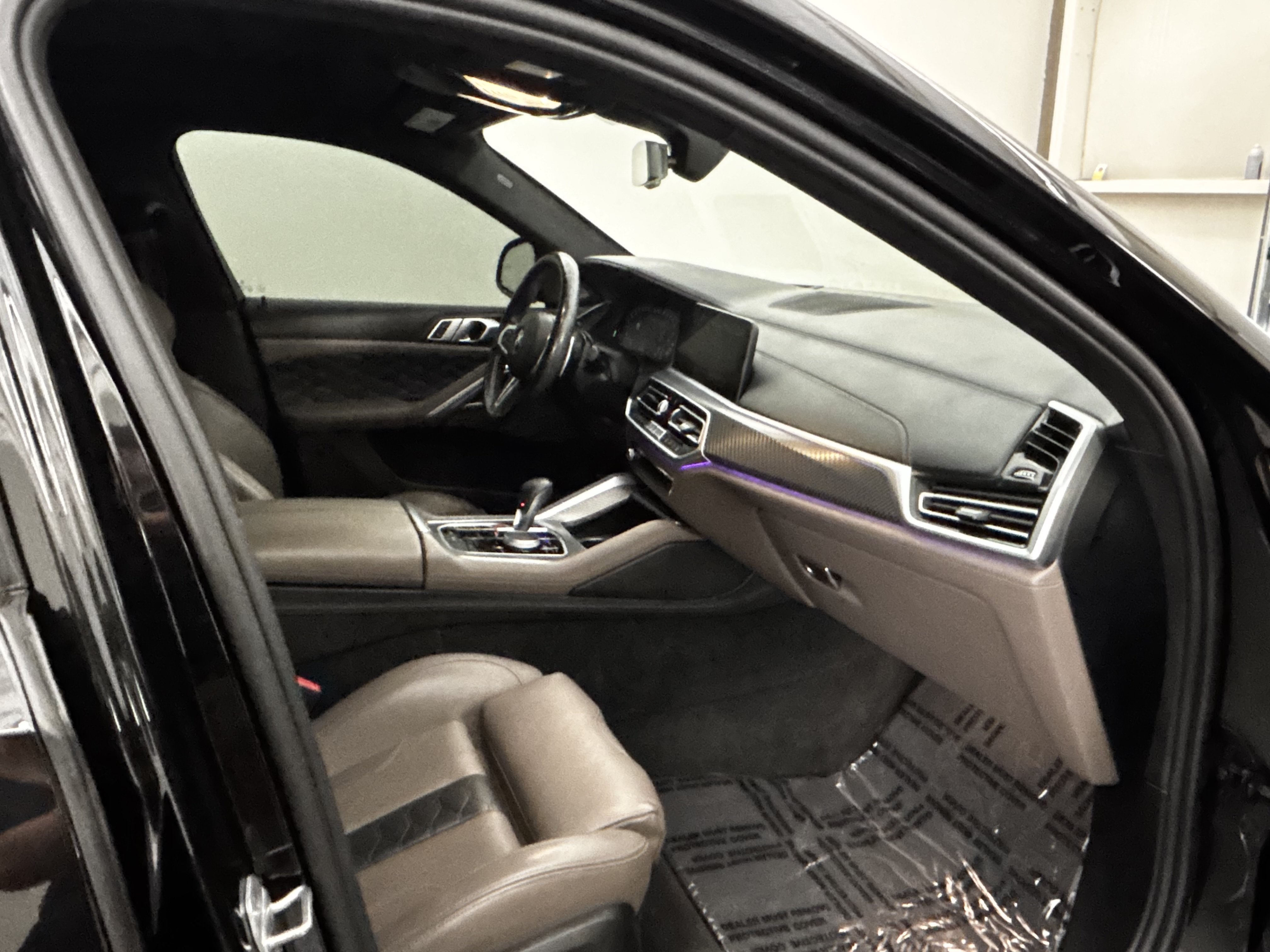 Used 2021 BMW X6 M w/ Competition Package AWD/4WD image 19