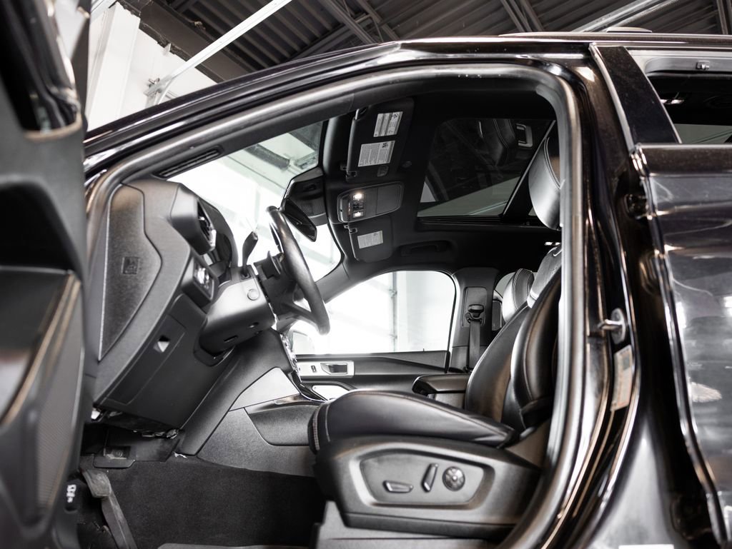 Used 2021 Ford Explorer ST w/ Equipment Group 401A image 10