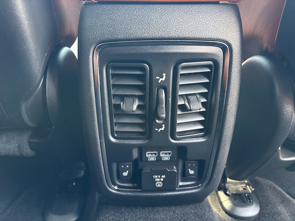 Used 2015 Jeep Grand Cherokee SRT w/ Luxury Group II AWD/4WD image 18