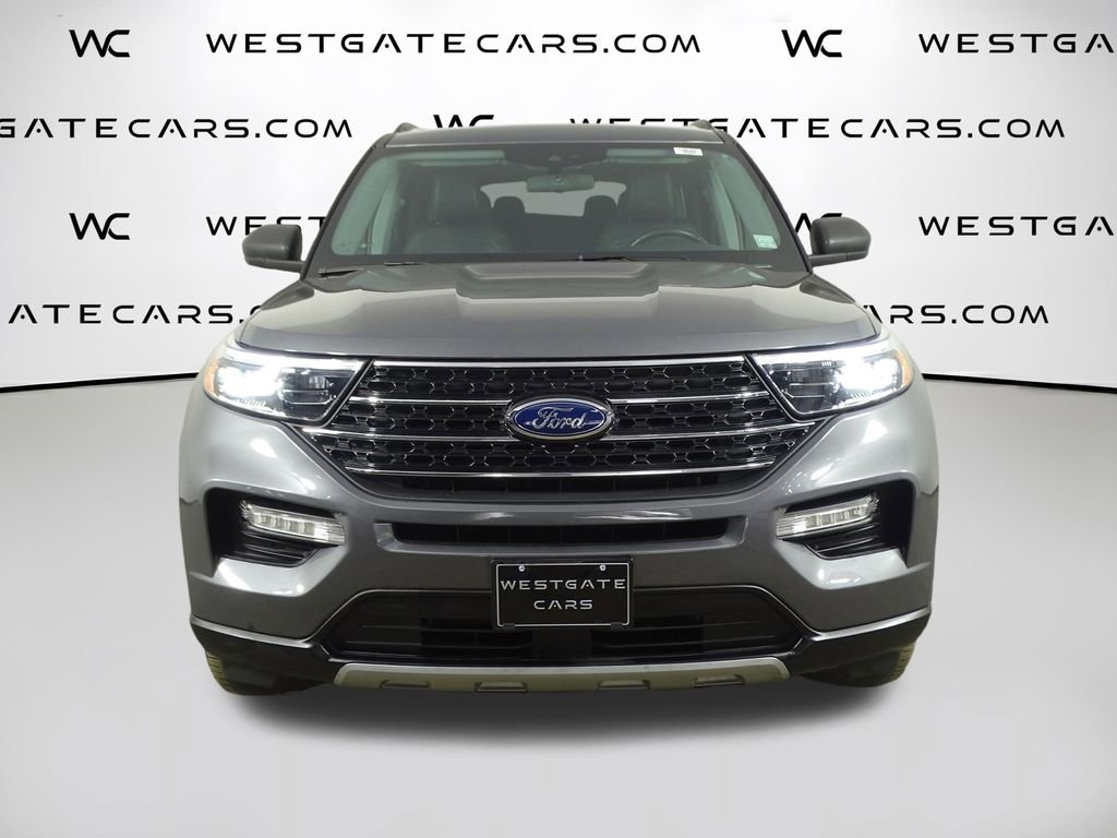 Used 2021 Ford Explorer XLT w/ Equipment Group 202A image 4