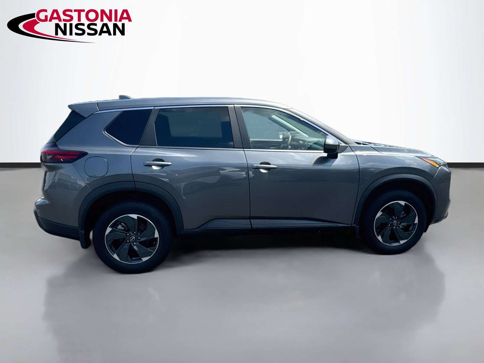 Used 2025 Nissan Rogue SV AWD/4WD image 10