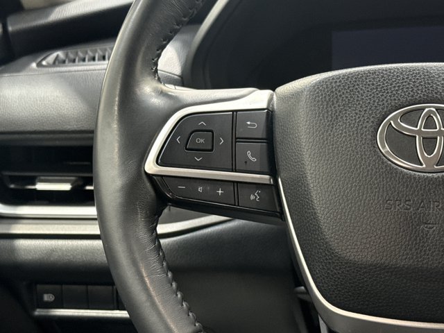 Used 2024 Toyota Grand Highlander AWD image 17