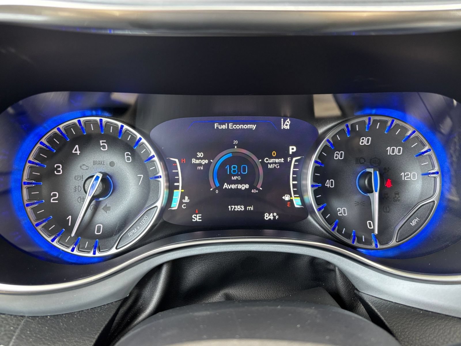 Used 2025 Chrysler Pacifica Limited FWD image 44