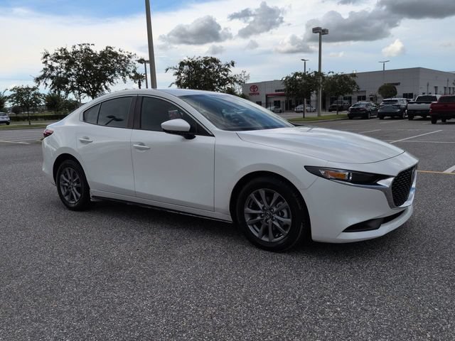 Used 2025 MAZDA MAZDA3 s FWD image 1