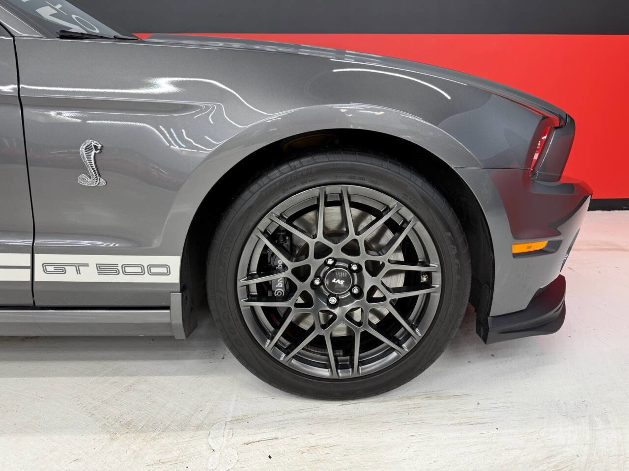 Used 2013 Ford Mustang Shelby GT500 RWD image 32