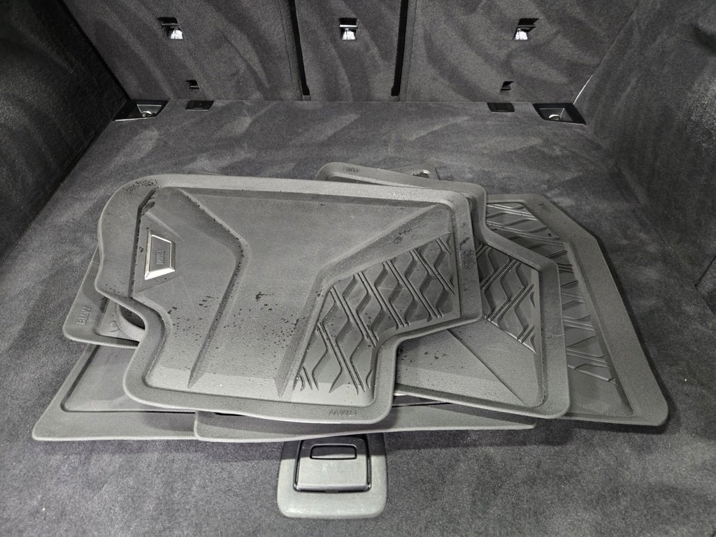 Used 2023 BMW X5 M50i w/ Executive Package image 49