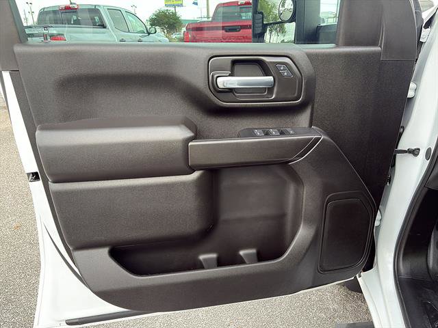 Used 2025 Chevrolet Silverado 2500 W/T AWD/4WD image 23