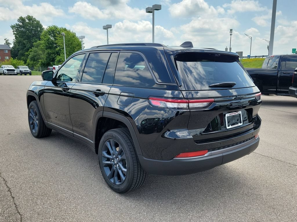 New 2026 Jeep Grand Cherokee Limited AWD/4WD image 3