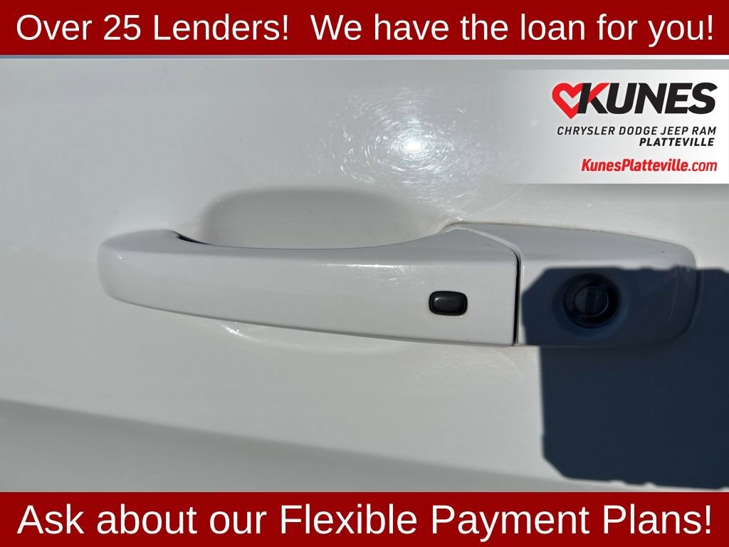 Used 2019 Jeep Grand Cherokee Laredo w/ Security & Convenience Group image 31